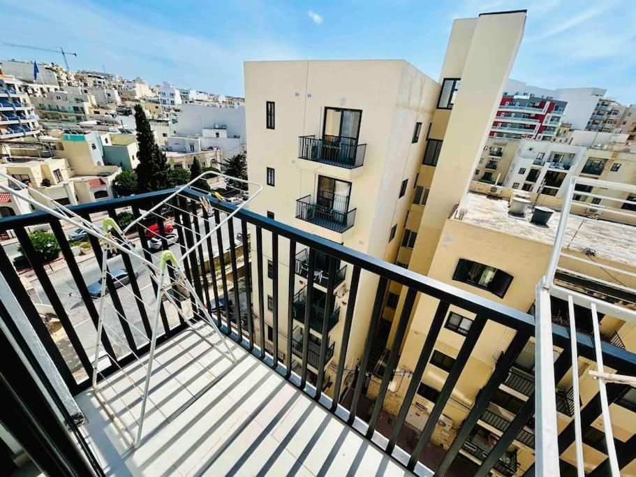 Duplex Whiskey Home 200M Away From The Sea And The Square Сент-Полс-Бей Экстерьер фото